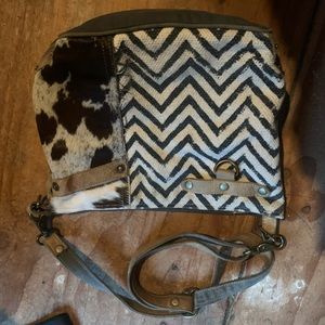 Myra crossbody handbag